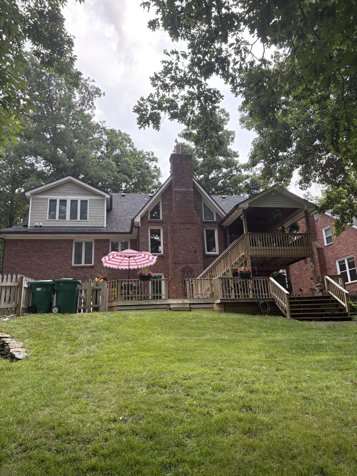 Backyard deck and patio after cleaning